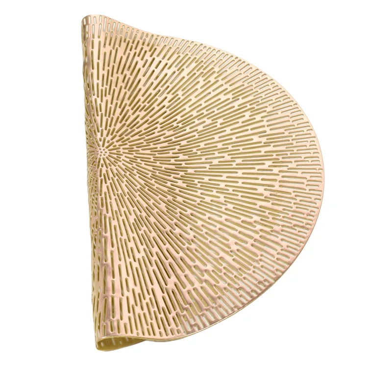 4PCS Vinyl Placemats 15inch Round,Gold color PVC table mats,Waterproof Oilproof Heat Resistant Table Place Mats